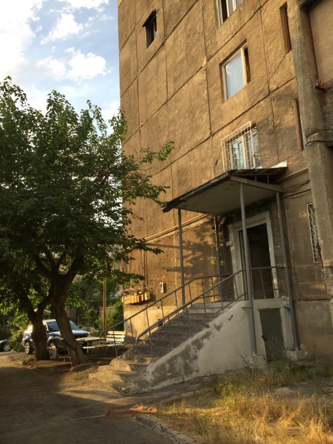 Massiv Apt 耶烈万 外观 照片